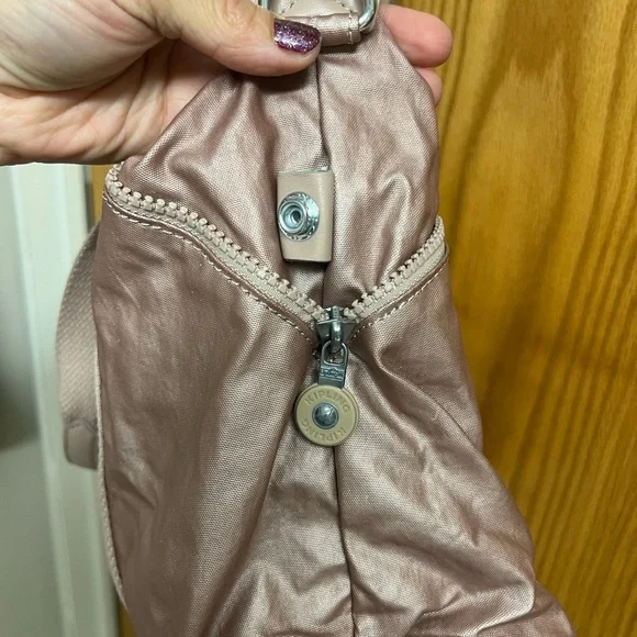 Kipling Art Mini handbag in a metallic rose - Picture 7 of 16